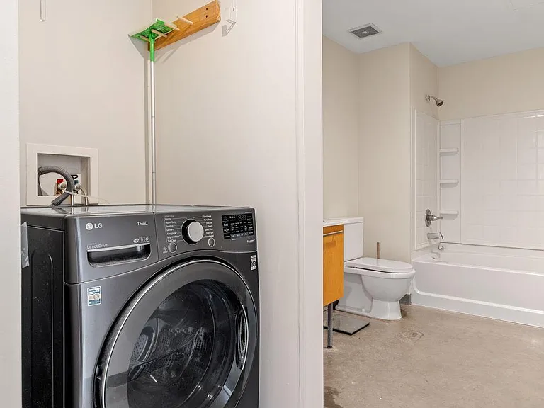 700 Washington Ave N #613 — Photo 17