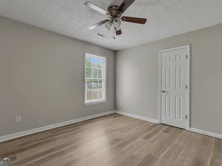 116 Crofts Cor — Photo 30