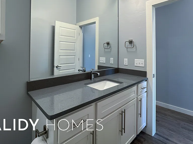 609 Remington Ave — Photo 22