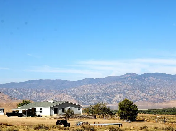 10158 Hillview Acres Rd, Weldon, CA 93283
