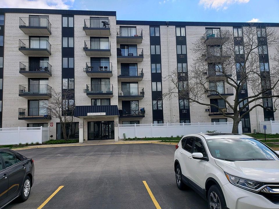 1st image of 9731 Fox Glen Dr #3C