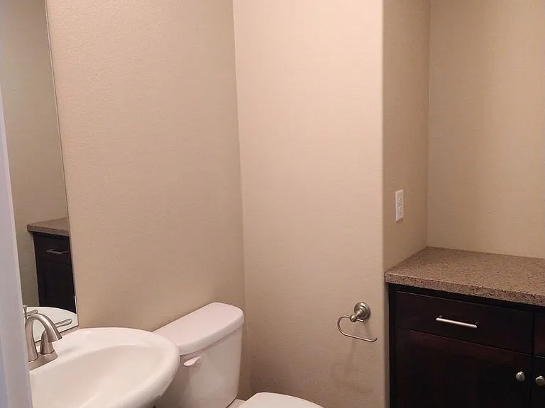 1377 Browning St — Photo 4