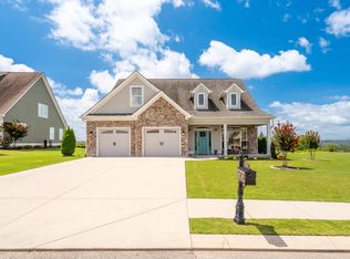 124 Tuscany Village Dr, Ringgold, GA 30736