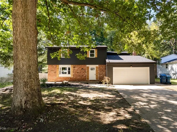 718 Arlington Dr, Vermilion, OH 44089