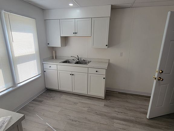 5th image of 7124 Rathbun Ave