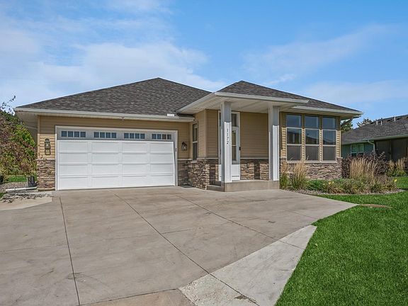 3rd image of 1172 Willowbrook Cir
