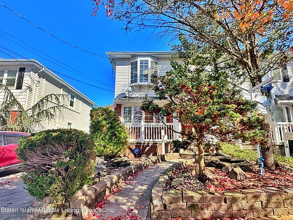 4th image of 85 Vincent Ave