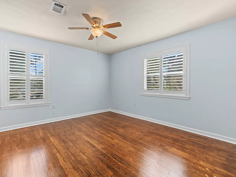 1812 E Avery St — Photo 12