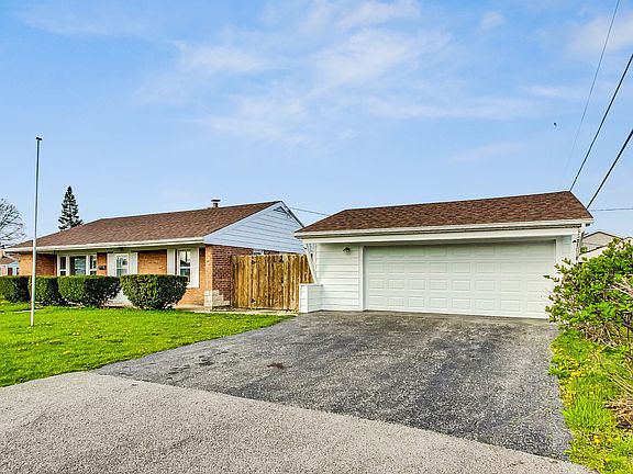 4th image of 2616 Leona St