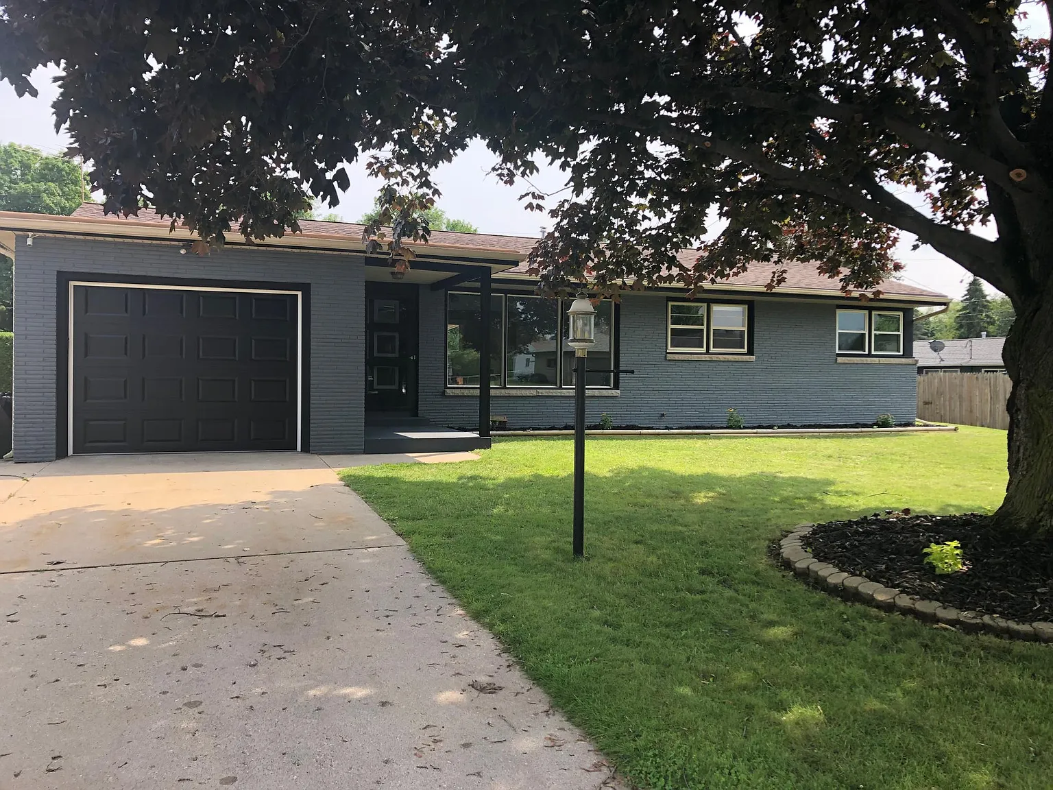 3 bed, 1329 sqft, $2,600 — Photo 1