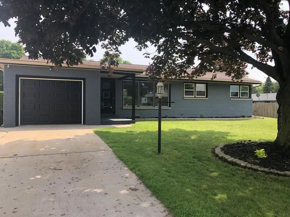 2725 34th St, Two Rivers, WI 54241