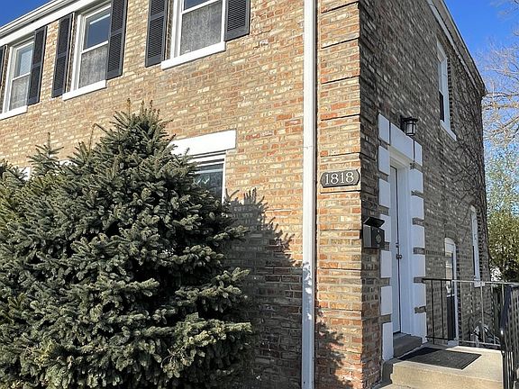 2nd image of 1818 Orchard St