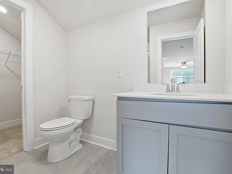 114 King St #B — Photo 24