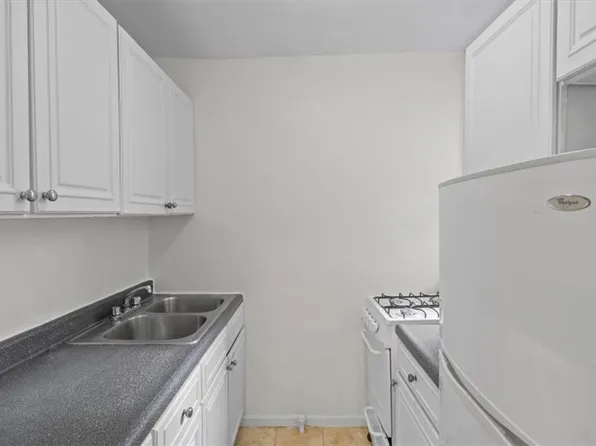 1840 East 13th Street image 14 of 24