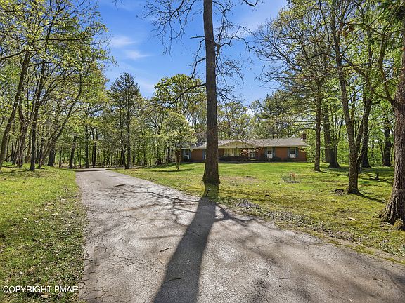 4th image of 110 Powell Rd