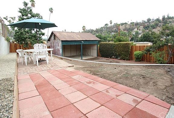 3rd image of 4419 Tourmaline St
