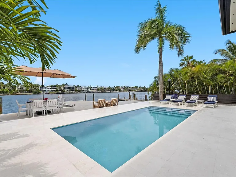 257 N Coconut Ln — Photo 35