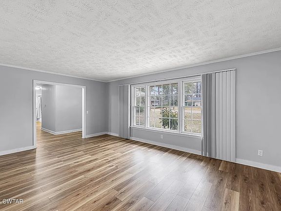 4th image of 105 Montclair Dr
