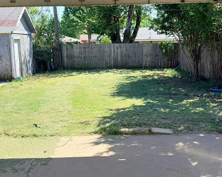 7917 S McKinley Ave — Photo 11