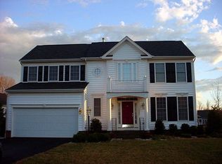 1463 Morris Pond Dr, Locust Grove, VA 22508