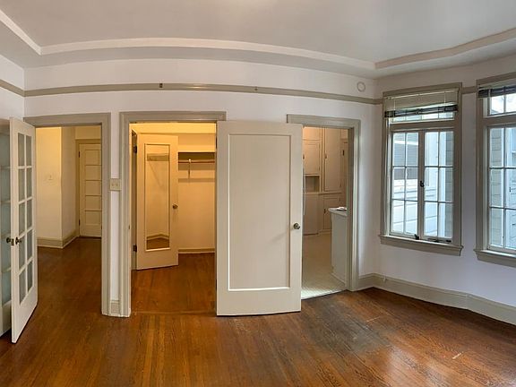 4th image of 655 Steiner St #304
