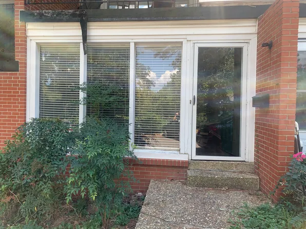 5700 B St APT 22, Little Rock, AR 72205