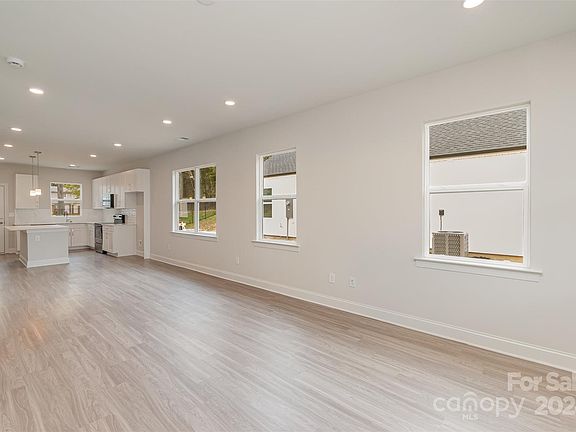 4th image of 1203 N 12th St