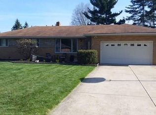 266 Justo Ln, Seven Hills, OH