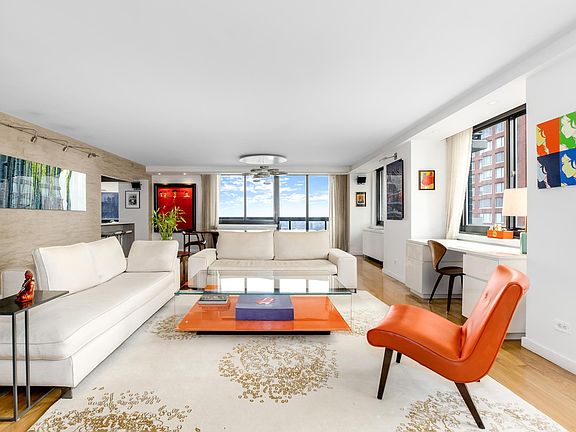3rd image of 515 E 72nd St APT 25C