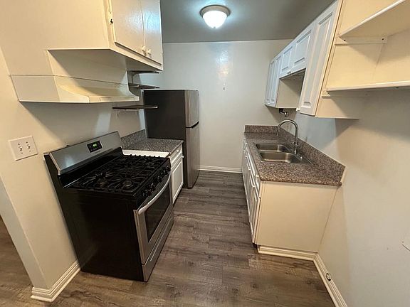 2nd image of 1551 Torrance Blvd #2