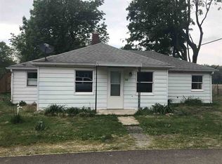 16 E Randolph St, Romney, IN 47981
