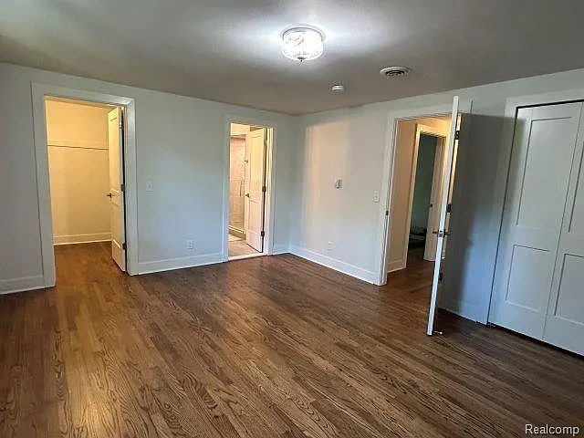 327 Millington Blvd — Photo 12