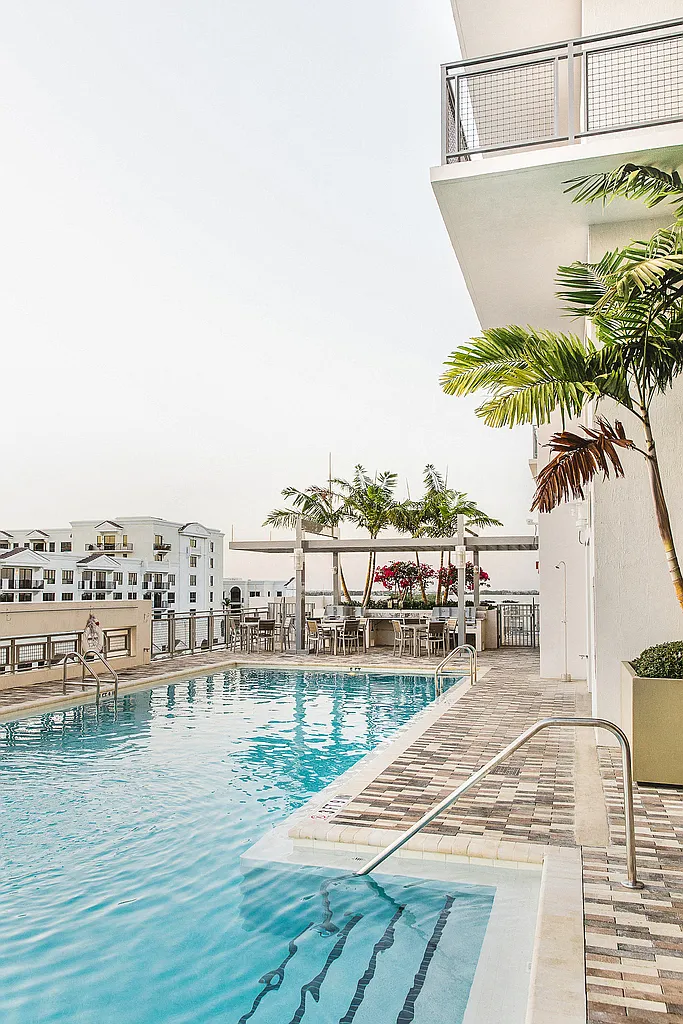 The Palmer Dadeland Apartments East — Photo 4