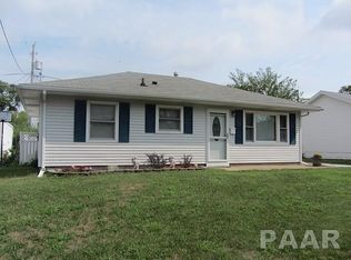 1417 Matilda St, Pekin, IL 61554