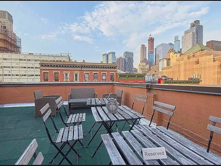 408 W 49th St #4 — Photo 12