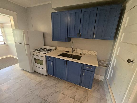 5th image of 760 E 11th Ave APT 2