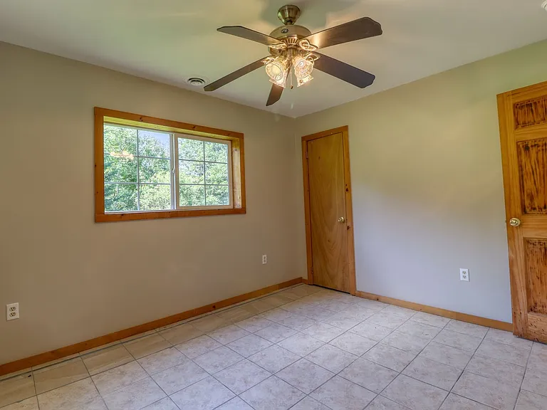 10066 Point Rock Rd — Photo 22