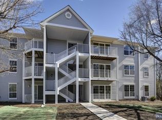 917 Juniper Way, Mahwah, NJ 07430