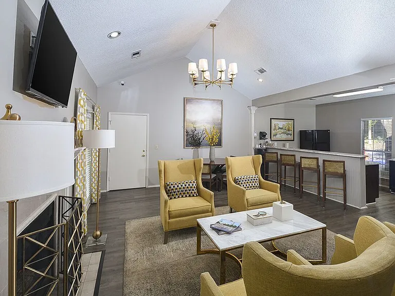 Tara Bridge Apartments — Photo 19