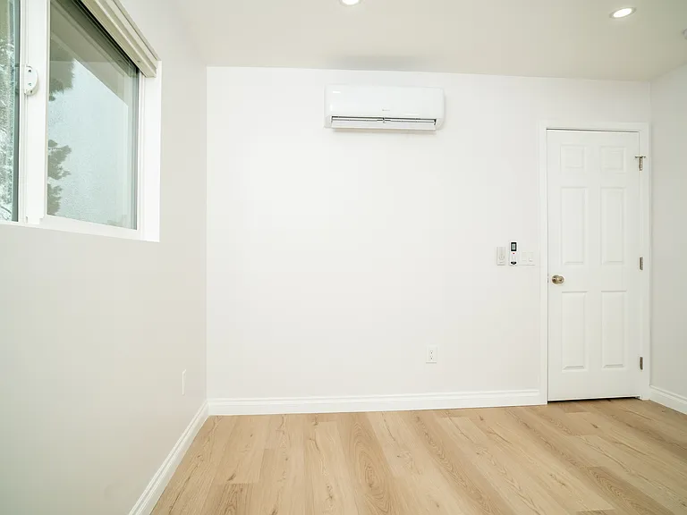 5203 Nutmeg St — Photo 18