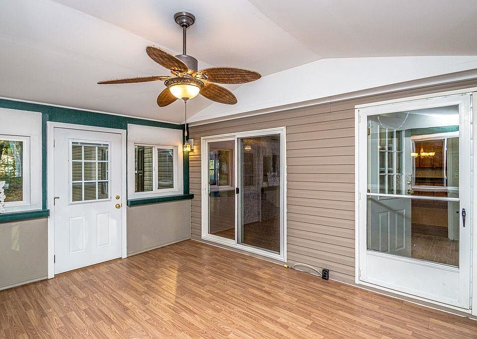 31st image of 36 Cardinal Way
