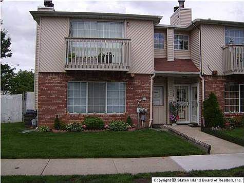 1st image of 272 Bruckner Ave