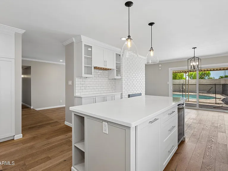 5401 E Beck Ln — Photo 16
