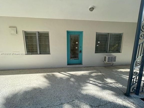 2nd image of 7300 Byron Ave APT 11