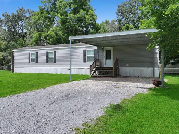 310 Olive St, Sour Lake, TX 77659