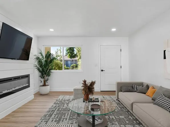 7986 Camino Jonata, San Diego, CA 92122