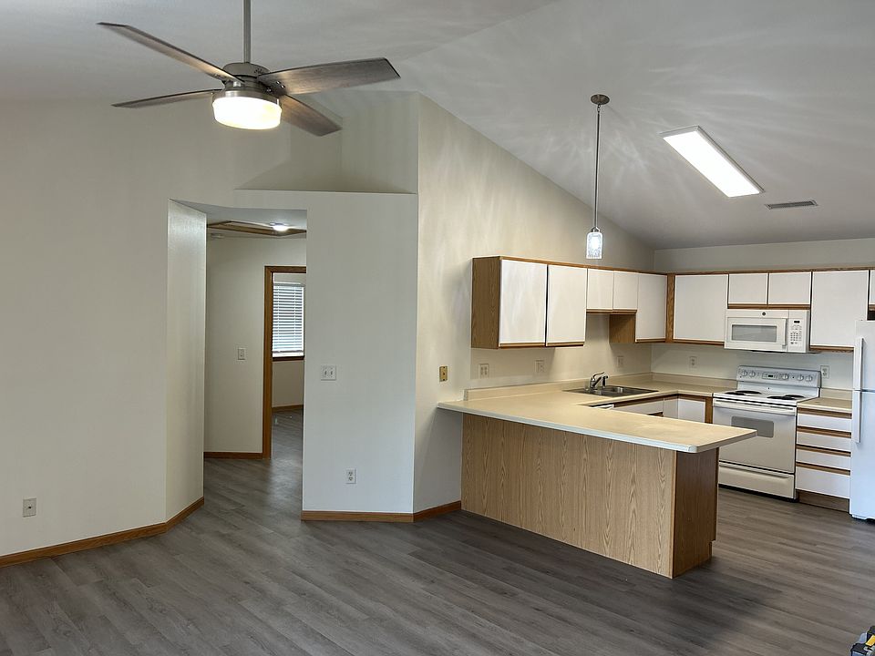 1st image of 2878 Coral Ct