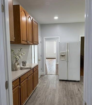 4th image of 25 E 18th St
