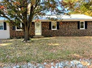 516 N 4th St, Chandler, IN 47610