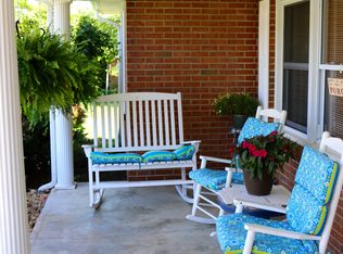 846 Sunset Dr, Chilhowie, VA 24319